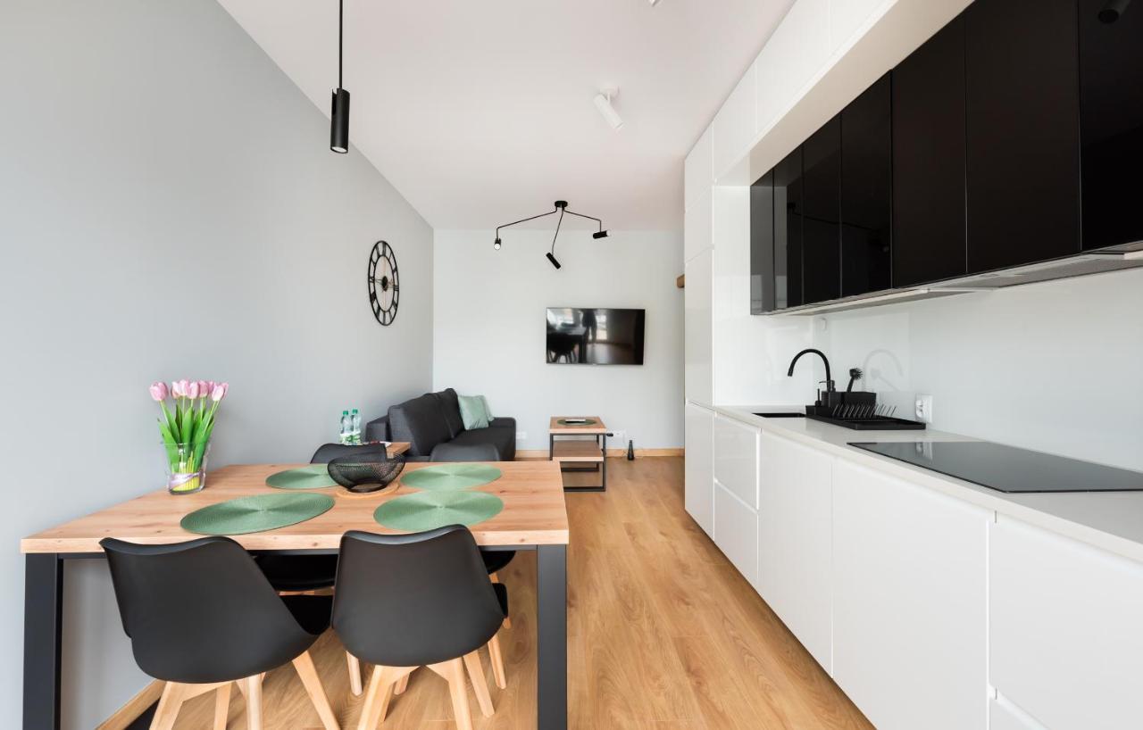 Wola Skwer Sunny Apartment Varsóvia Exterior foto
